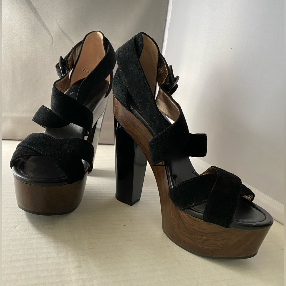 NWOT BCBGeneration Black Suede Chunky Platform Sandals size 8 1/2 - Picture 6 of 16